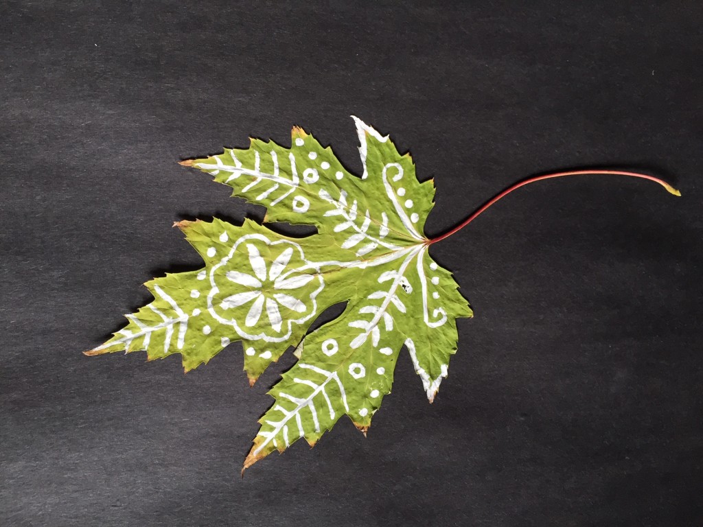 Painting on leaves